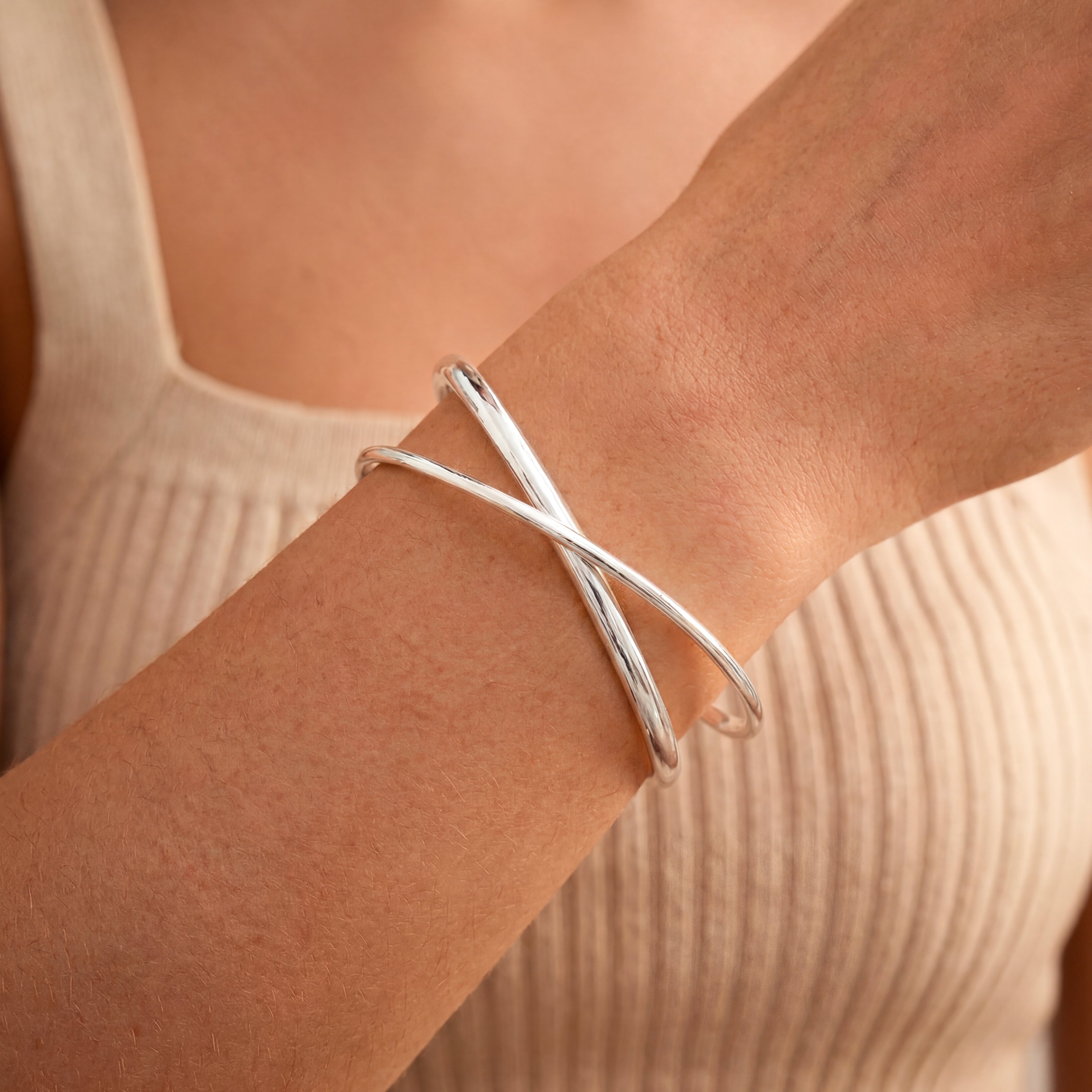 Brazalete Doppio Incrociato