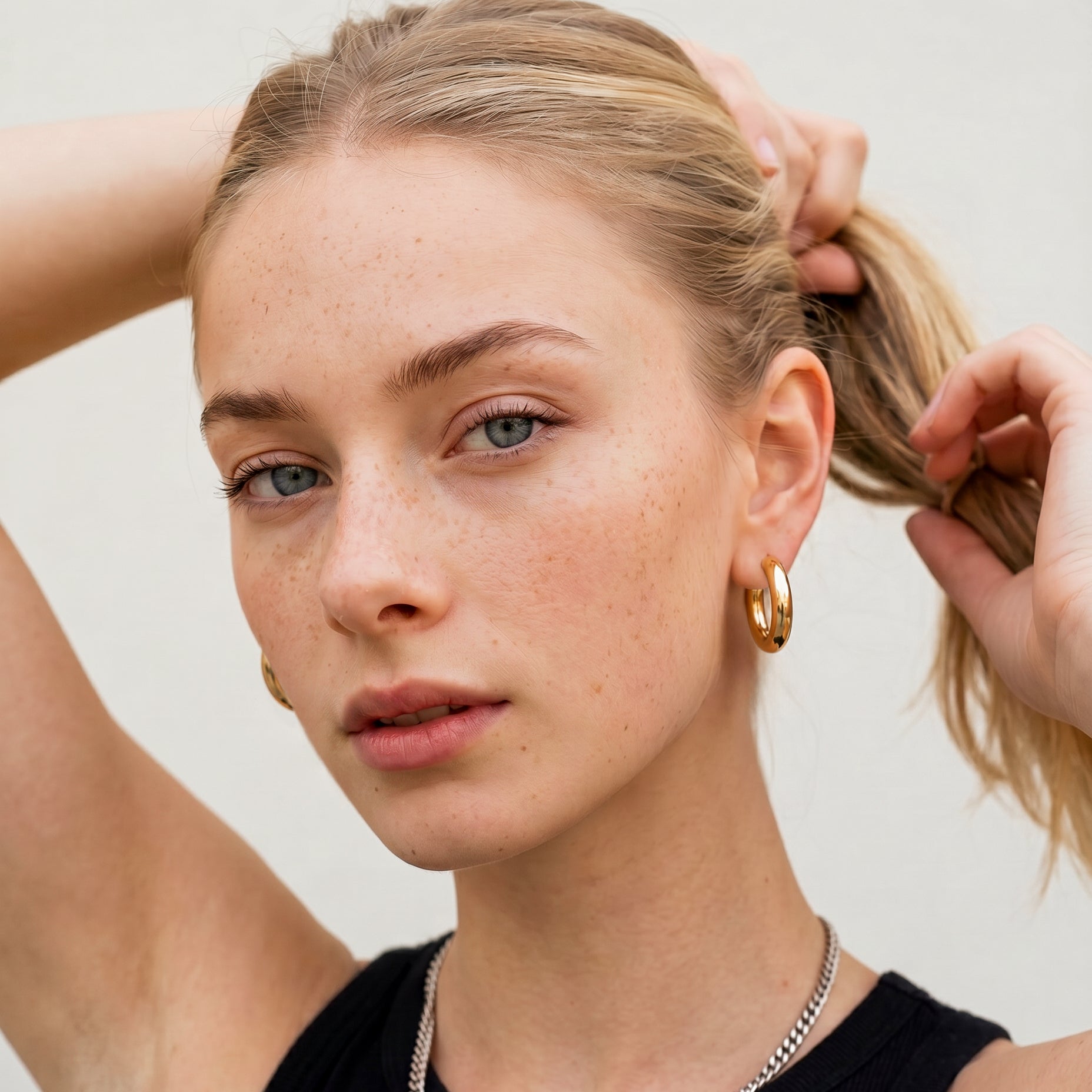 Orecchini Semi Anello Lumina