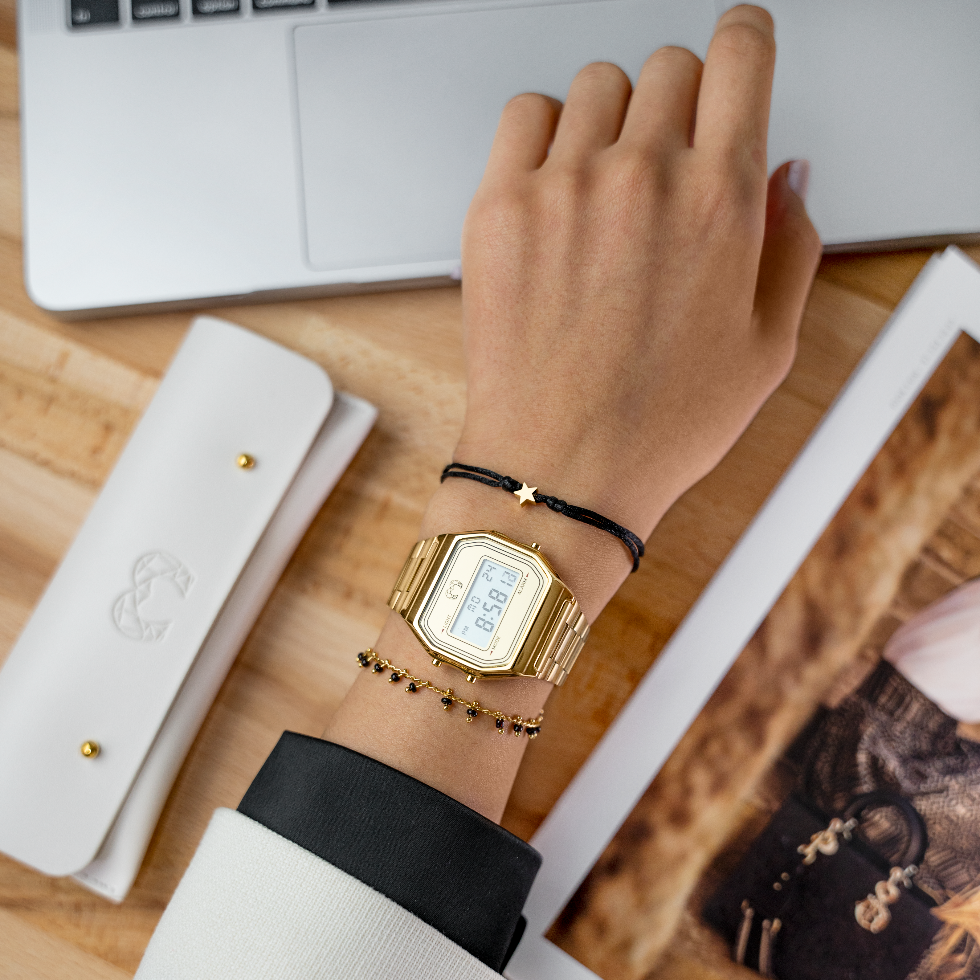 Orologio Digitale "Vintage" ~ Oro - Chiara Jewels